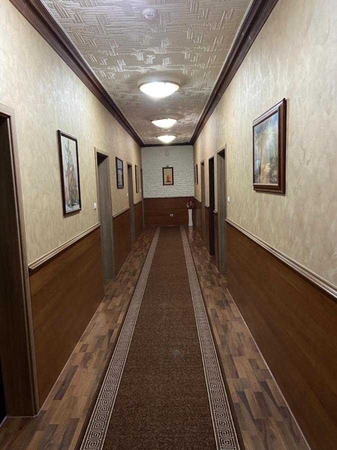Hotel New Milenium Lukavac Eksteriør billede